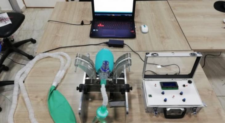 طلبة من جامعة بيرزيت يطورون جهاز تنفس اصطناعي
