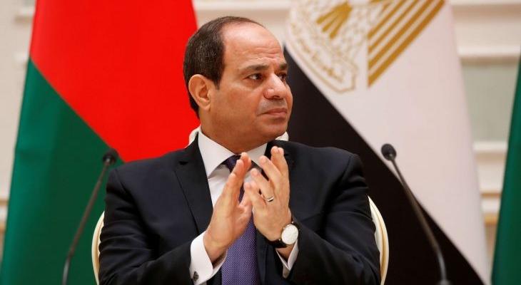 الرئيس المصري | علينا التوسع في استخدام "الغاز الطبيعي" بوسائل النقل