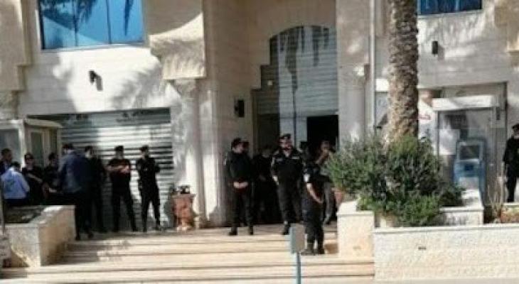 قرار بإغلاق مجمع المحاكم الشرعية في نابلس 48 ساعة بسبب "كورونا"