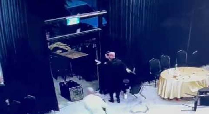 بالفيديو: سطو مسلح بهدف سرقة "نقوط" عرس وإصابة والد العريس