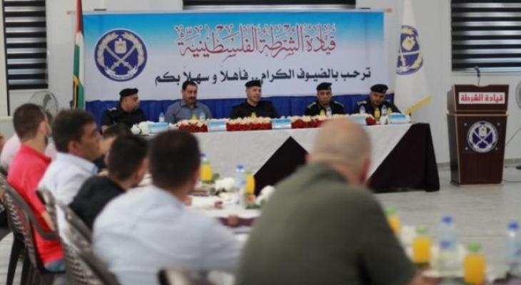 قيادة الشرطة بغزّة تعقد لقاءً مفتوحًا مع أصحاب المنشآت والفنادق السياحية