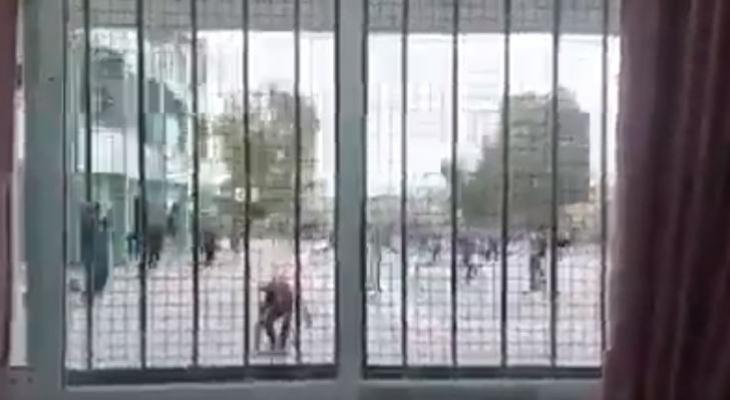 طلاب يعتدون على مدرسين في مدرسةشمال غزة
