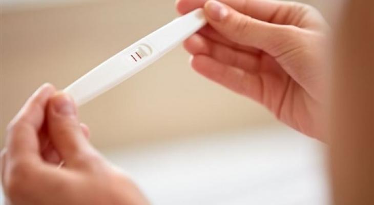 بالفيديو: اليكِ "سيدتي" إفرازات بداية الحمل هل تشكل خطورة على الحمل