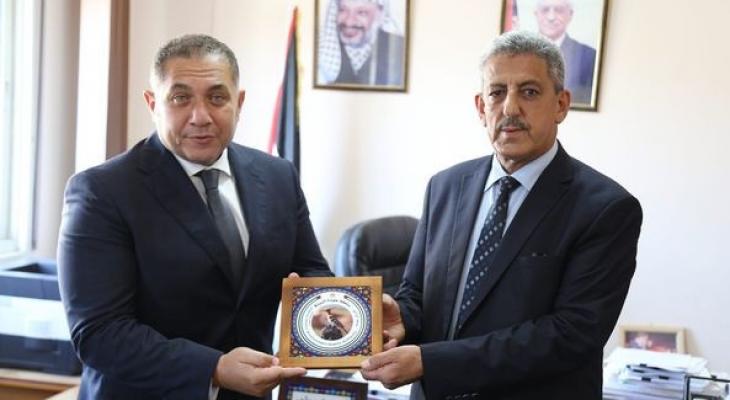 رئيس سلطة البيئة يلتقي بالسفير المصري لدى فلسطين