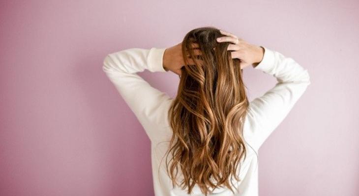 وصفات طبيعية لمنع تساقط الشعر