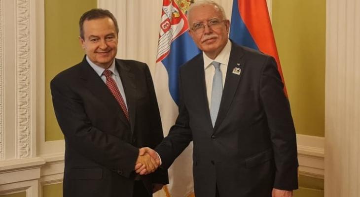 وزير الخارجية والمغتربين رياض المالكي ورئيس البرلمان الصربي ايفيتسا داتشيتش.jpg