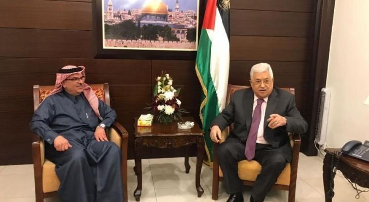 الرئيس عباس والسفير العمادي.jpeg