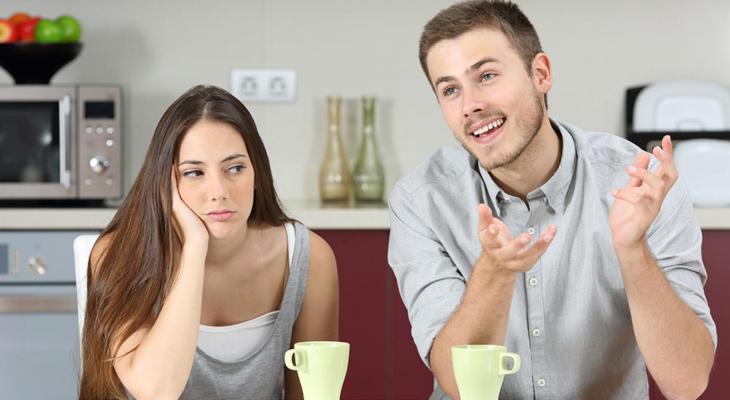 كيف تتعاملين مع الزوج الذى يفشى الأسرار؟