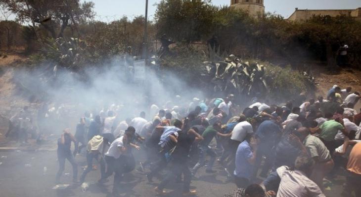 القدس: الاحتلال يقمع مسيرة مطالبة باسترداد جثامين شهداء "البدّو"