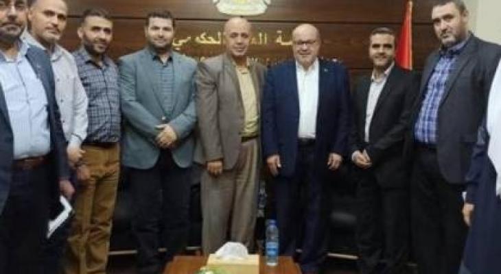 غزة: نقابة الموظفين تكشف عن نتائج اجتماعها مع رئيس لجنة متابعة العمل الحكومي