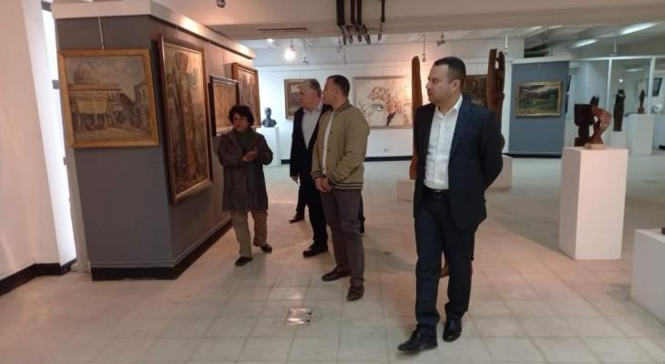 المتحف الوطني للفن الحديث يستقبل وفداً من اتحاد النحالين العرب