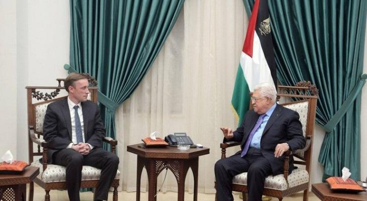 أبو ردينة يكشف تفاصيل جديدة حول لقاء الرئيس عباس مع ضيفه الأمريكي