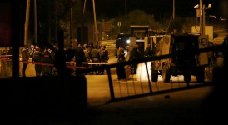 مسلحون يُطلقون النار على حاجز "إسرائيلي" جنوب نابلس