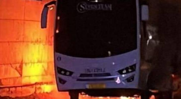 إصابة سائق حافلة "إسرائيلية" إثر رشقها بزجاجة حارقة في القدس