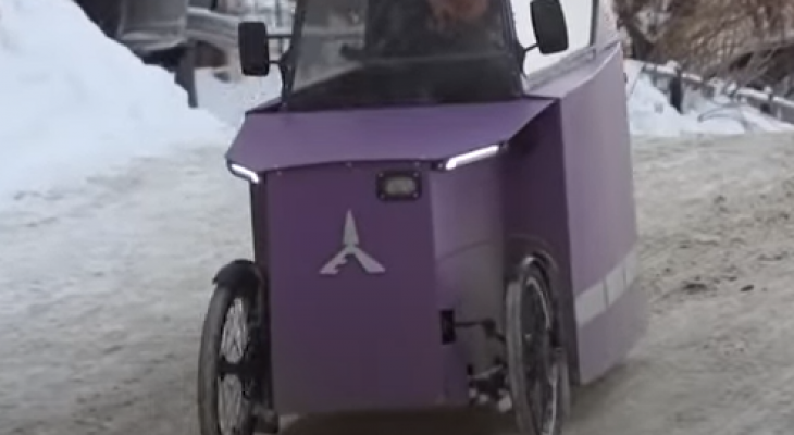 روسي يطور دراجة تحمي سائقها من البرد