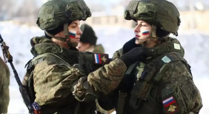صور لمسابقة روسية لأجمل مقاتلة في الجيش