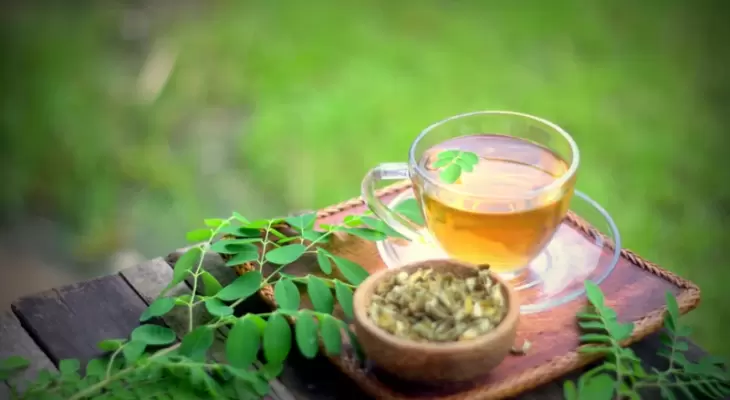 متى يشرب شاي المورينجا للتخسيس وما هي أضراره؟