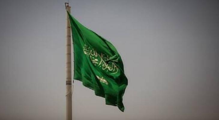 شاهد: بيان للشرطة السعودية حول مشاجرة نسوية وثقها مقطع فيديو