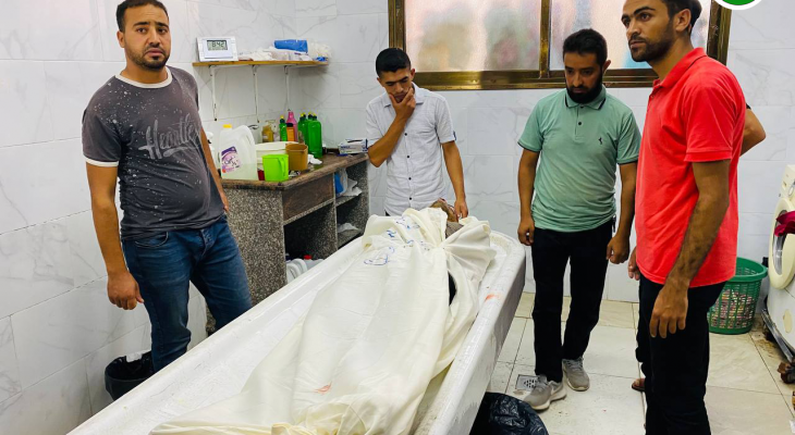 استشهاد مواطن وإصابة آخر جراء قصف جنوب قطاع غزة