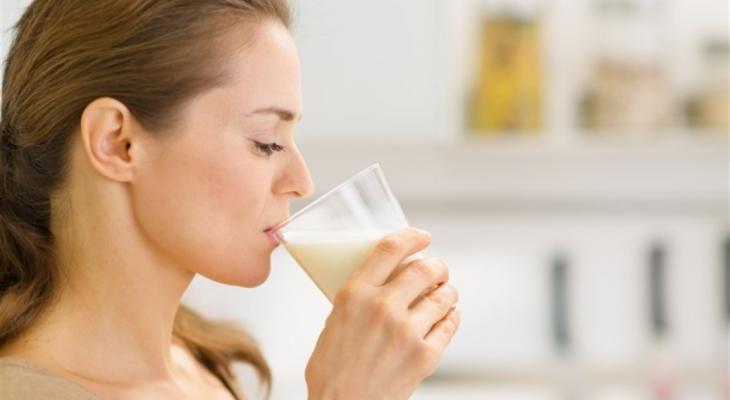 حقائق وأكاذيب عن شرب الحليب