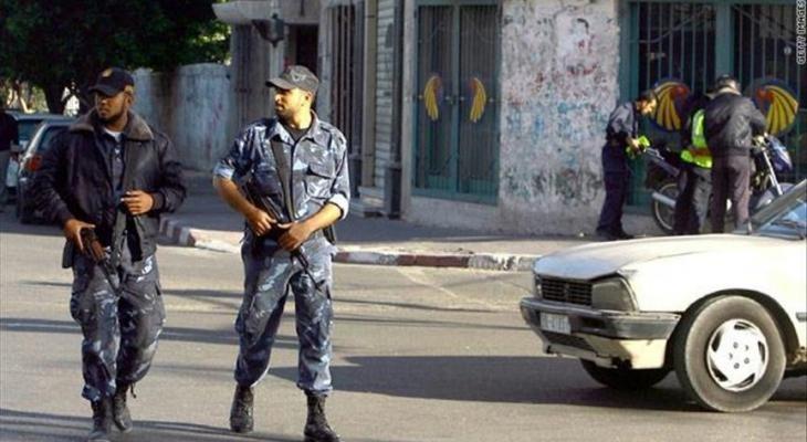 شرطة غزّة تُوقف 5 من أصحاب معارض بيع الهواتف الخلوية