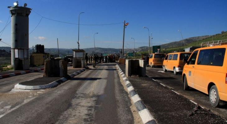 نابلس: الاحتلال يُغلق حاجزي حوارة وبيت فوريك 