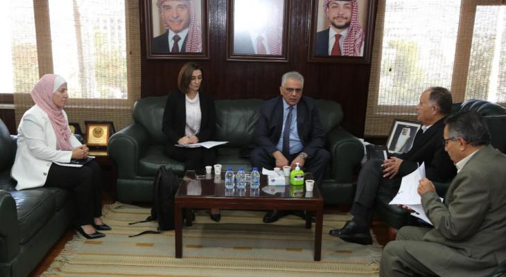 الوزير غنيم يبحث مع وزير الموارد المائية الأردني سبل تعزيز التعاون المشترك