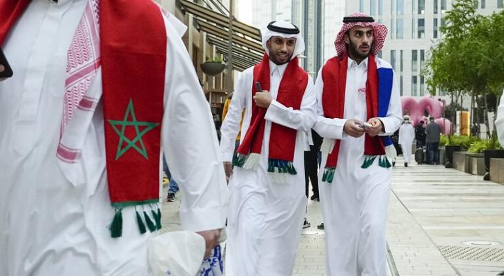 بالفيديو: مشهد مؤثر.. قطري يوثق ما حل ببلاده بعد نهاية كأس العالم!