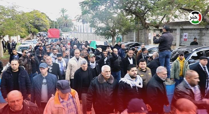 مسيرة جماهيرية في غزّة للمطالبة بالإفراج عن جثمان الأسير الشهيد ناصر أبو حميد