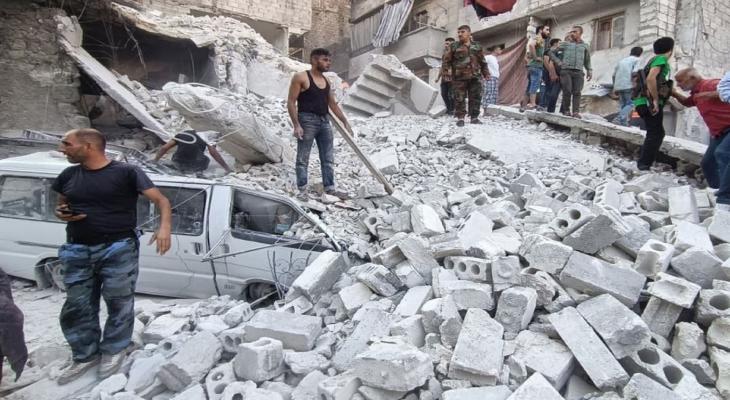 مصرع 10 أشخاص إثر انهيار مبنى سكني في مدينة حلب السورية