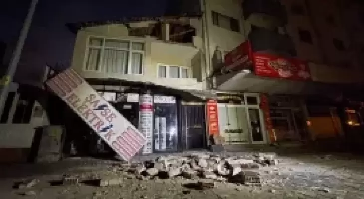 وفاة عائلة من قطاع غزة في زلزال تركيا