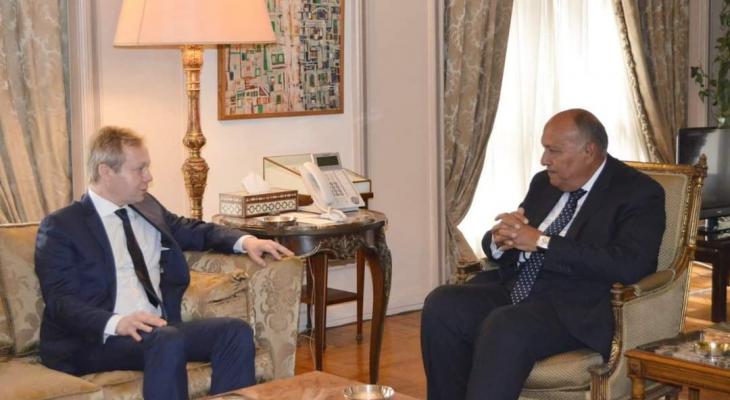 وزير الخارجية المصري يستقبل المبعوث الأوروبي لعملية السلام في الشرق الأوسط