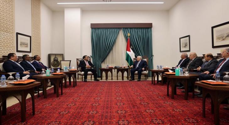 الرئيس عباس يستقبل وزير العمل والتأهيل الليبي