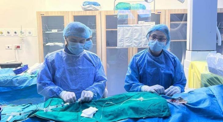 الصحة تُعلن تشغيل أول قسم لقسطرة قلب الأطفال بمجمع فلسطين الطبي 