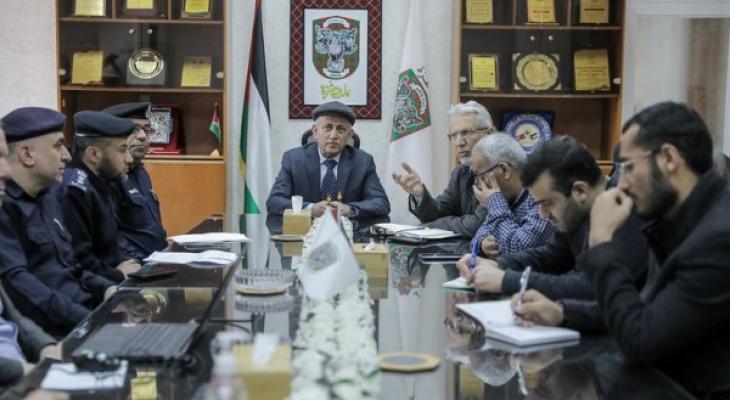 بلدية غزة تناقش مشروع "توسعة وتطوير مفترق الشجاعية"
