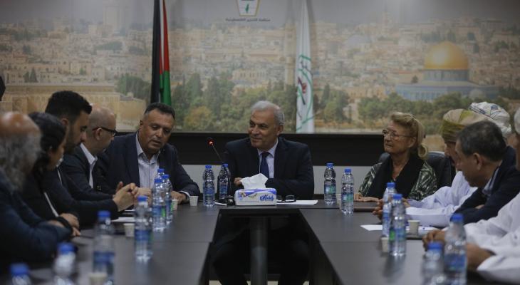 أبو عمرو يستعرض أوضاع فلسطين خلال لقاء في رام الله
