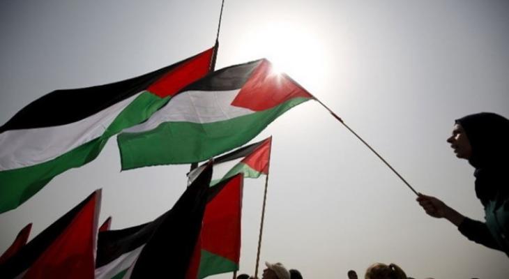 رسائل دعم لطالبة عربية تعرضت لحملة تحريض لتضامنها مع فلسطين