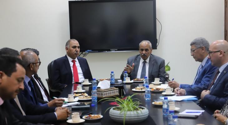 وزير الأشغال يوجه دعوة للشركات والمكاتب الهندسية المغربية للعمل والاستثمار في فلسطين 
