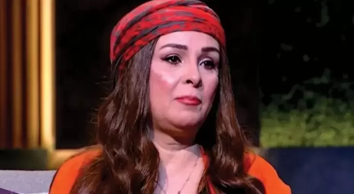 الجمهور مستاء من حنان شوقي بعد تصريحاتها حول (الحجاب)