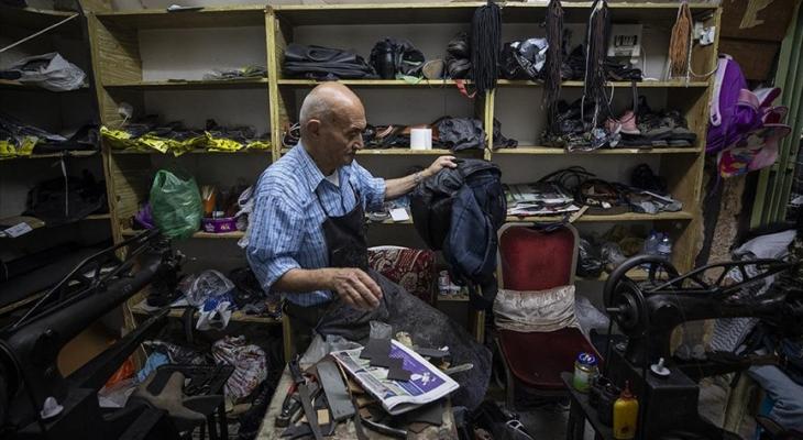 الإسكافي ومحال تصليح الأدوات المنزلية والبيتية ملاذ الفقراء في غزّة!