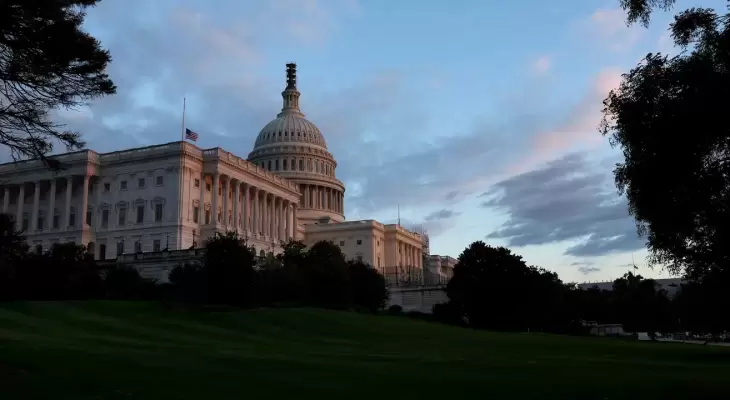 في الساعات الأخيرة.. الكونغرس الأميركي يتجنب الإغلاق الحكومي