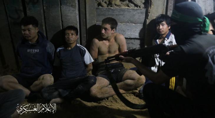 "القسام" تنشر مشاهد جديدة لجنود أسرى واستهداف آخرين بقذيفة