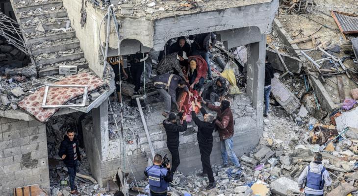 10 مجازر للاحتلال في قطاع غزة خلال 24 ساعة.. حصيلة الشهداء تتجاوز الـ22300 BQzsa