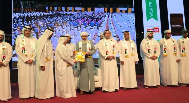 مفتي الديار الهندية يتسلم جائزة التسامح في دبي