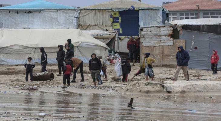 غرق الخيام في غزة بسبب الأمطار