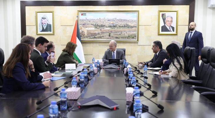 رئيس الوزراء محمد مصطفى مع وفد من المجلس الأوروبي