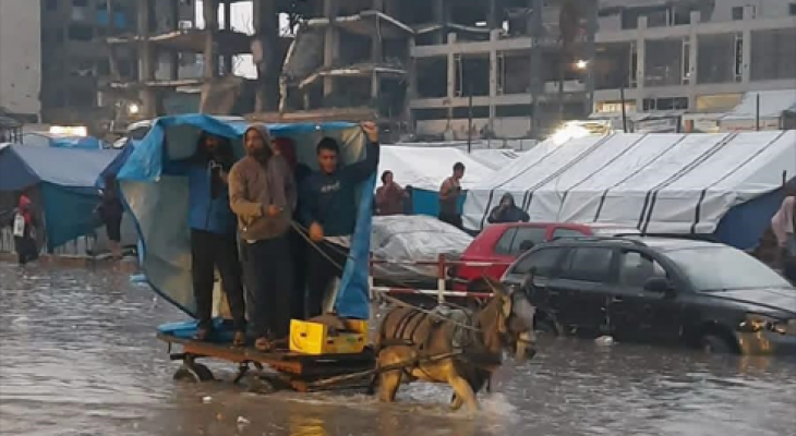 انهيار منزل