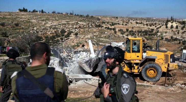 قوات الاحتلال تهدم خياماً في الأغوار الشمالية