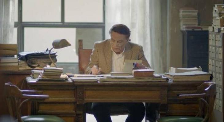 بالصور : من يطارد عادل إمام ؟