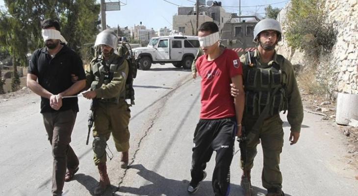 الاحتلال يعتقل شابين أحدهما أسير محرر من نابلس